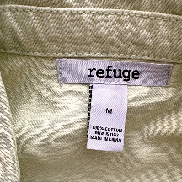 Cropped Jean Jacket - Picture 4 of 4